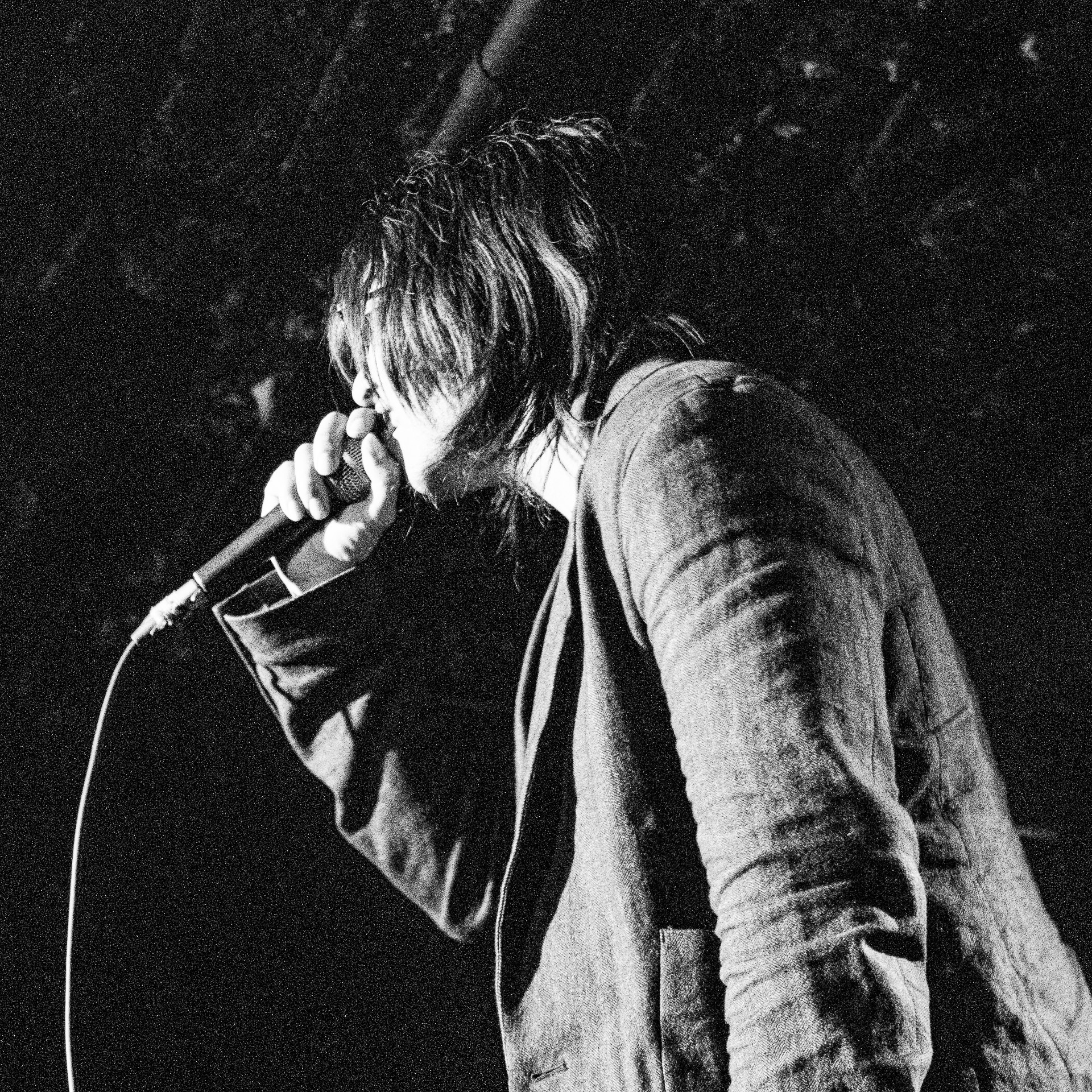 nomu, black and white live portrait